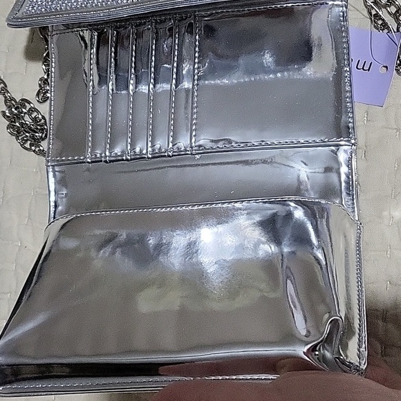 NWT Madden Girl Silver Rhinestone Chain Wristlet/ Crossbody Purse Prom Party - Picture 5 of 8